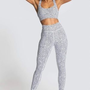 SOLD Matching white speckled DOYOUEVEN NWT